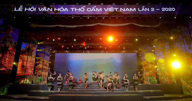 Đắk Nông khai mạc Lễ hội Thổ cẩm Việt Nam lần 2 – đón nhận danh hiệu Công viên địa chất toàn cầu